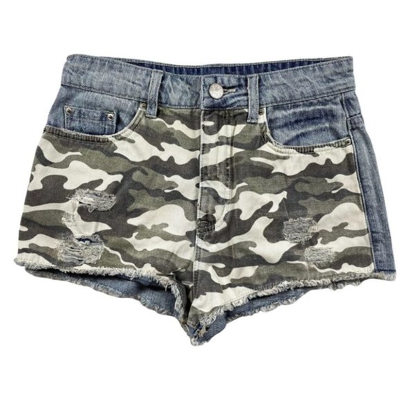 Urban Outfitters Pants - BDG UO high rise dree cheeky camo denim shorts size 27w raw hem 12" rise